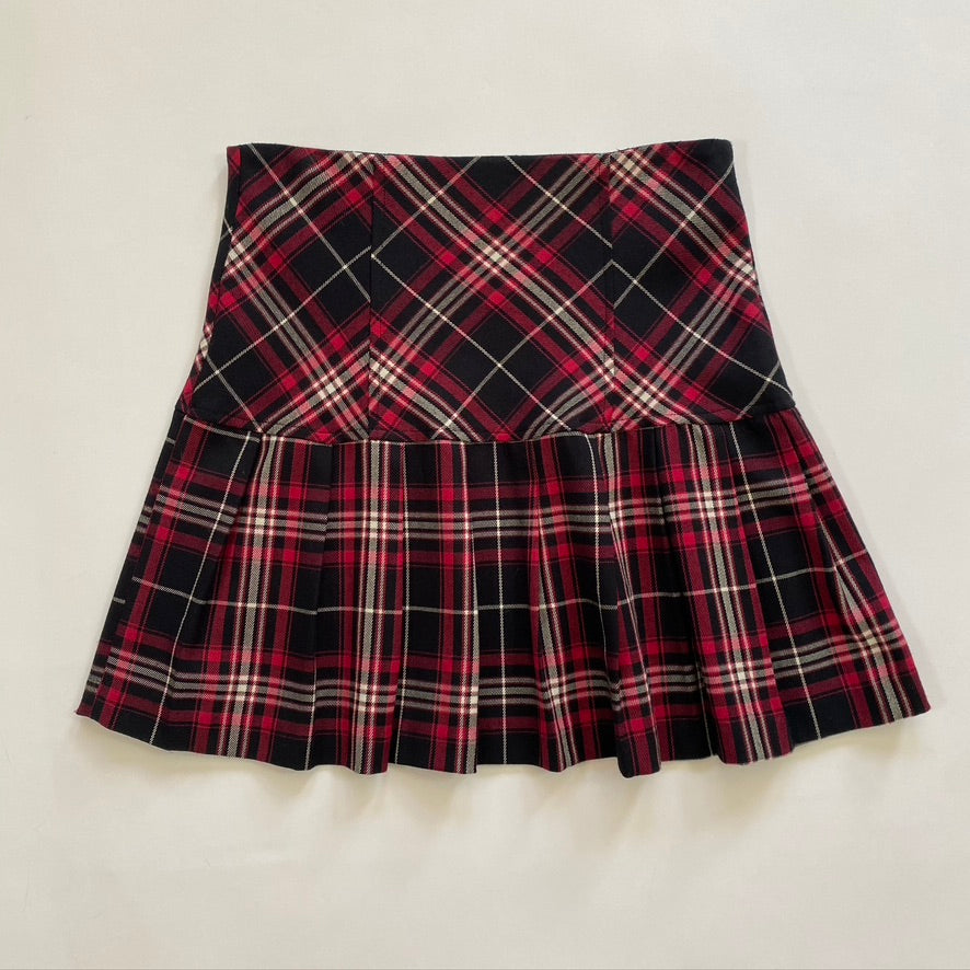 CHARLOTTE RUSSE BLACK AND RED PLAID SKIRT